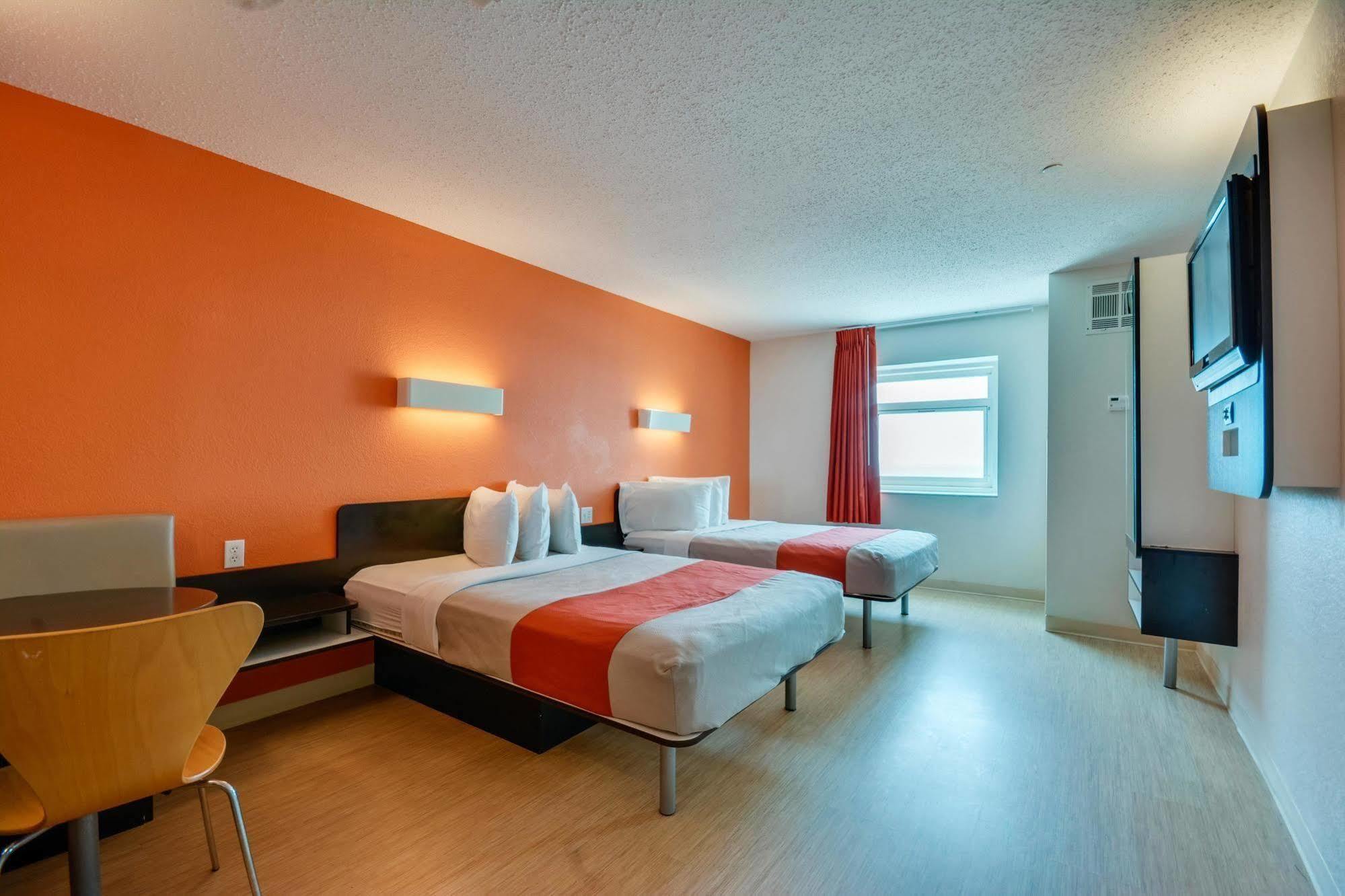Motel 6-Biloxi, Ms - Beach Exterior photo