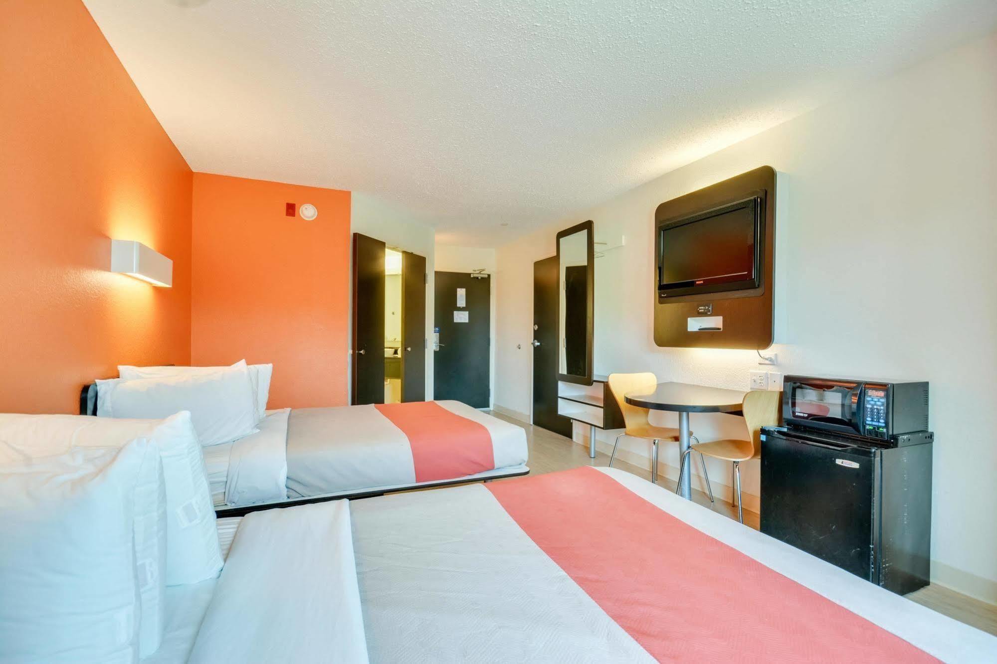 Motel 6-Biloxi, Ms - Beach Exterior photo